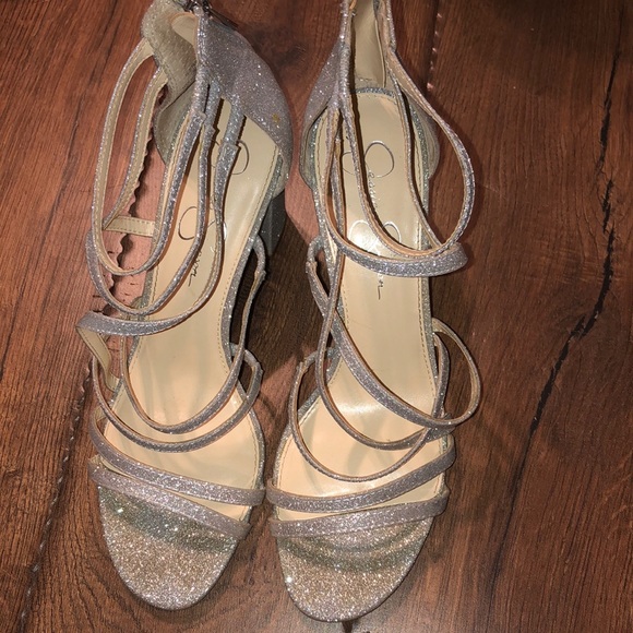 heels - Picture 1 of 3